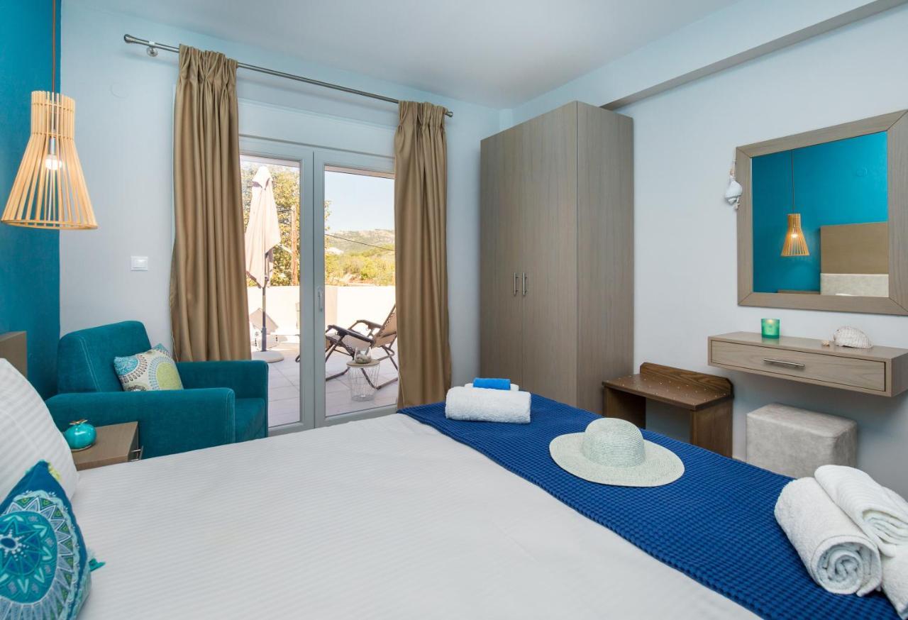 Iria'S Luxury Apartments 利迈纳里亚 外观 照片