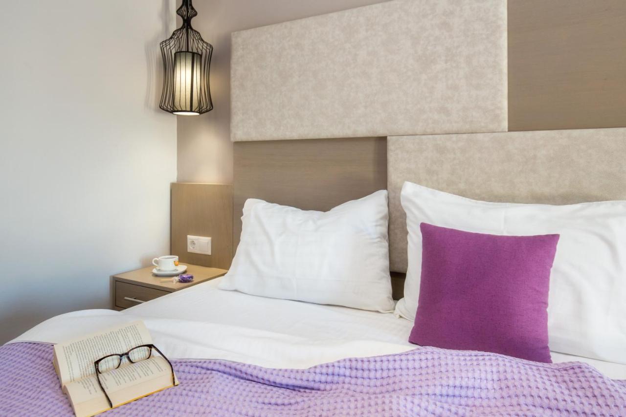 Iria'S Luxury Apartments 利迈纳里亚 外观 照片