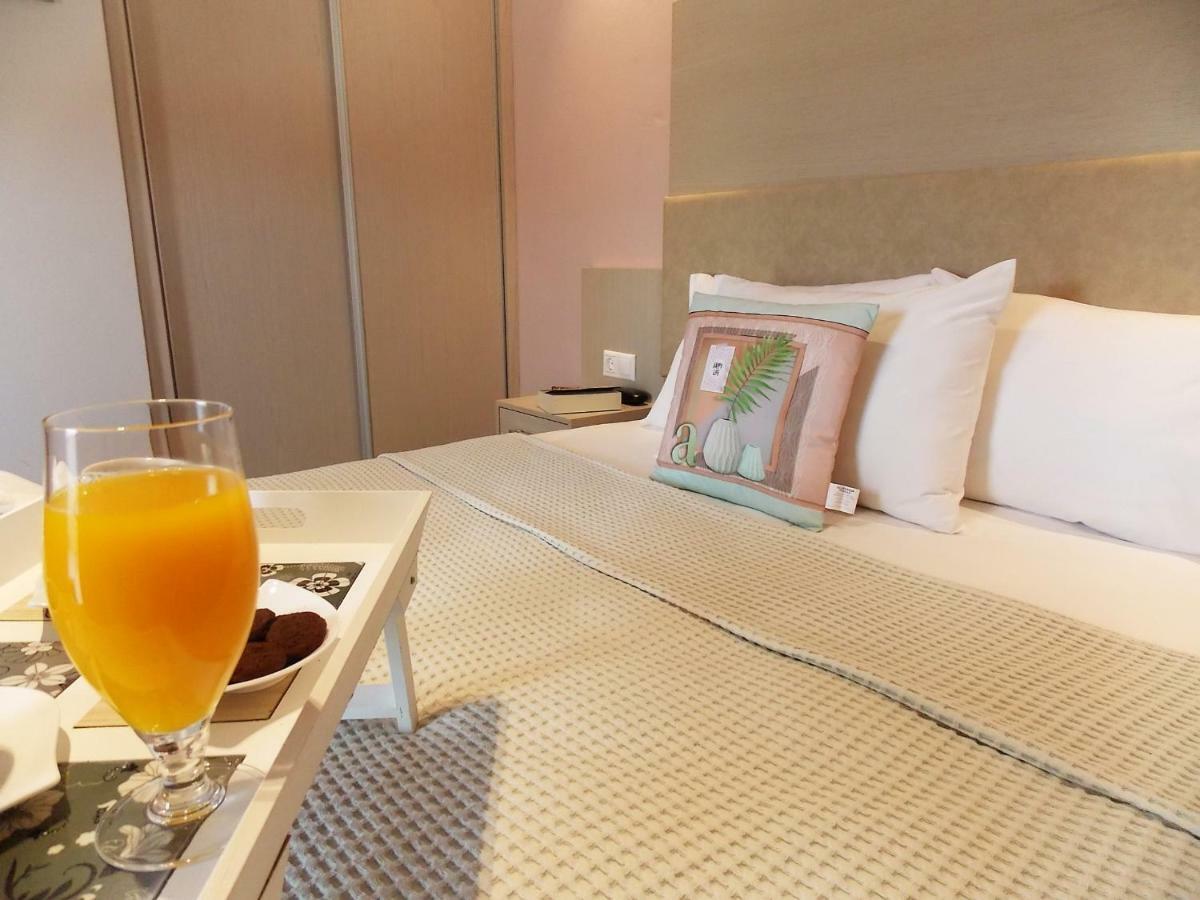 Iria'S Luxury Apartments 利迈纳里亚 外观 照片